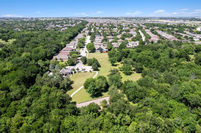 1049 Regency LN, Round Rock, TX 78665