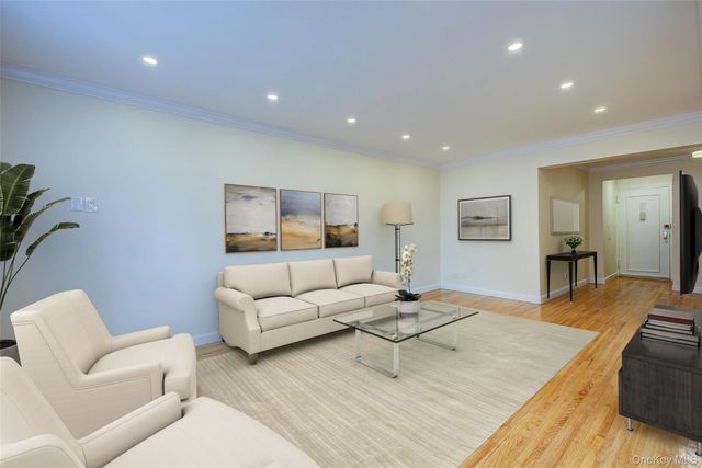 100-25 Queens Boulevard 7FF, Forest Hills, NY 11375