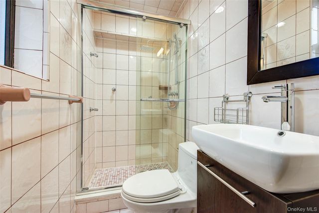 100-25 Queens Boulevard 7FF, Forest Hills, NY 11375