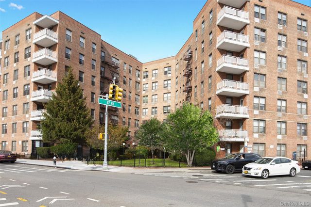 100-25 Queens Boulevard 7FF, Forest Hills, NY 11375