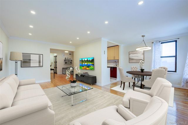 100-25 Queens Boulevard 7FF, Forest Hills, NY 11375