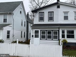 229 CHESTNUT ST, Mount Holly, NJ 08060