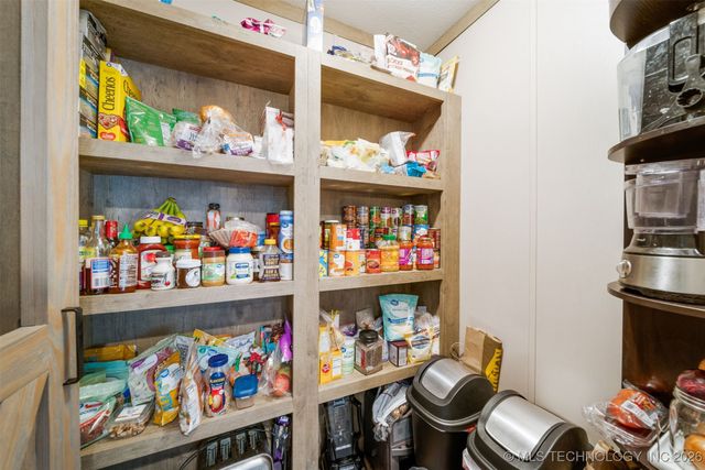 4200 W 730 Road, Hulbert, OK 74441