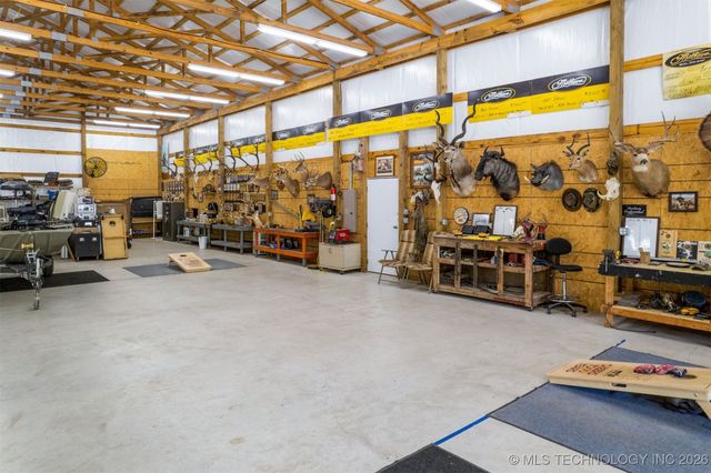 4200 W 730 Road, Hulbert, OK 74441