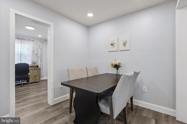 95 1ST AVE, Essington, PA 19029
