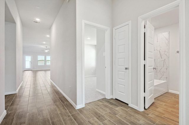 418 Kingsbury Avenue, Princeton, TX 75407