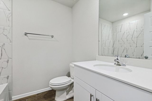 418 Kingsbury Avenue, Princeton, TX 75407