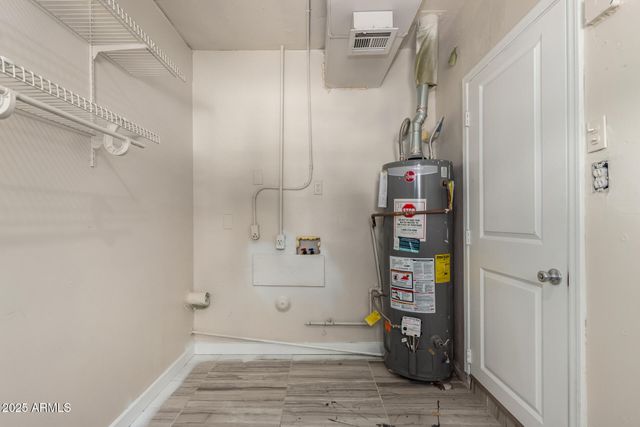 2311 W WHITTON Avenue, Phoenix, AZ 85015