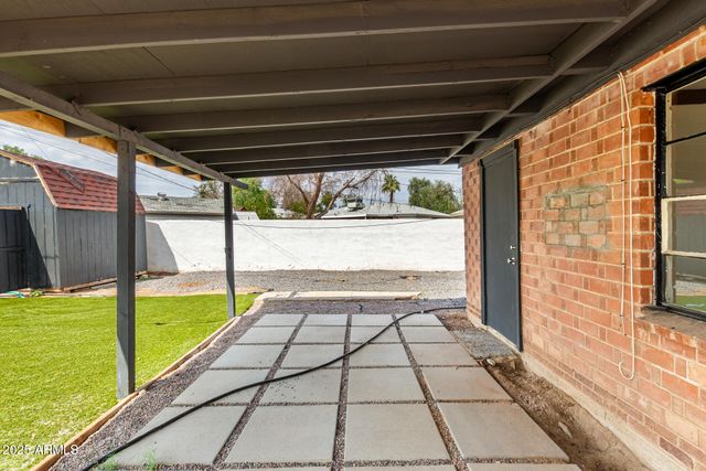 2311 W WHITTON Avenue, Phoenix, AZ 85015