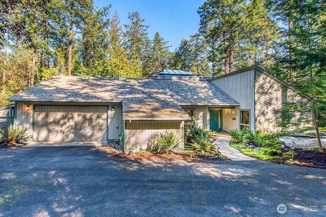 569 Island Drive, Friday Harbor, WA 98250