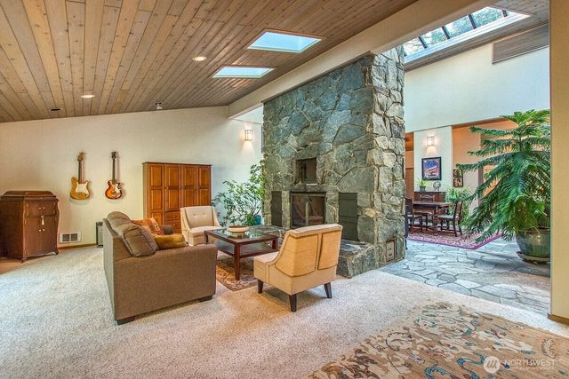 569 Island Drive, Friday Harbor, WA 98250