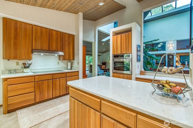 569 Island Drive, Friday Harbor, WA 98250