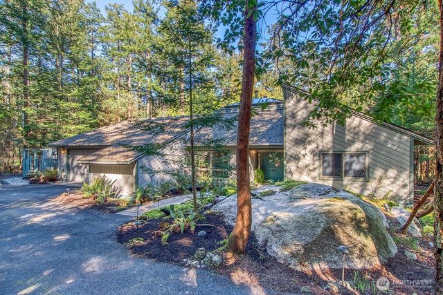 569 Island Drive, Friday Harbor, WA 98250
