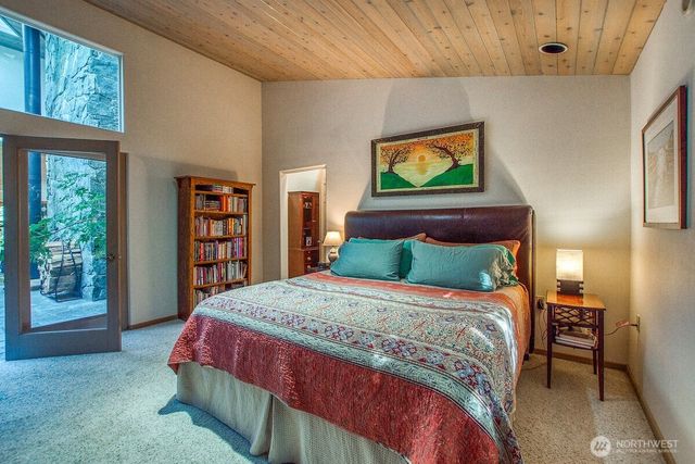 569 Island Drive, Friday Harbor, WA 98250