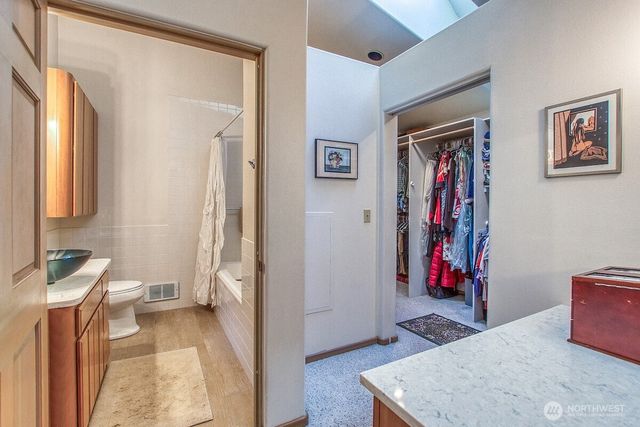 569 Island Drive, Friday Harbor, WA 98250