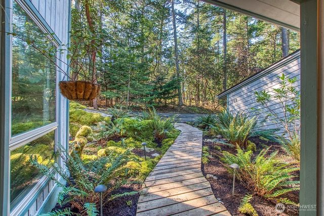 569 Island Drive, Friday Harbor, WA 98250
