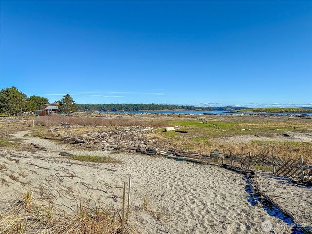569 Island Drive, Friday Harbor, WA 98250