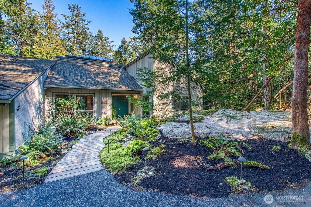 569 Island Drive, Friday Harbor, WA 98250
