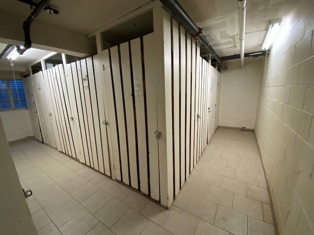 5240 Galitz Street 101, Skokie, IL 60077