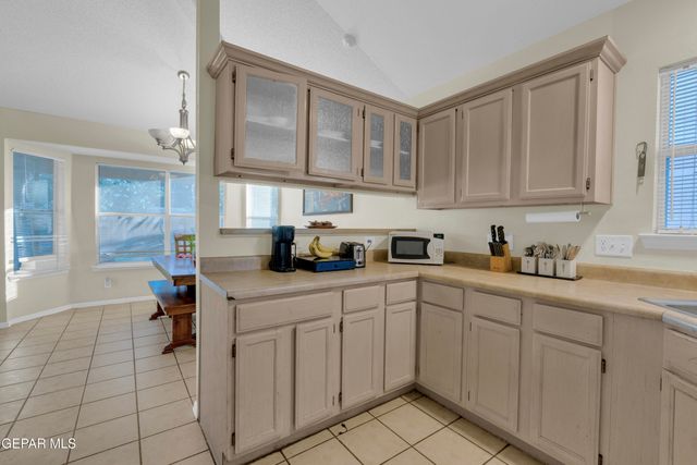 4312 JOHN B OBLINGER Drive, El Paso, TX 79934