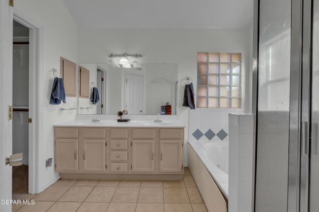 4312 JOHN B OBLINGER Drive, El Paso, TX 79934