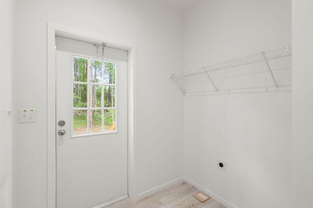 184 Gaines Circle, Cottageville, SC 29435