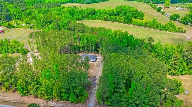 184 Gaines Circle, Cottageville, SC 29435