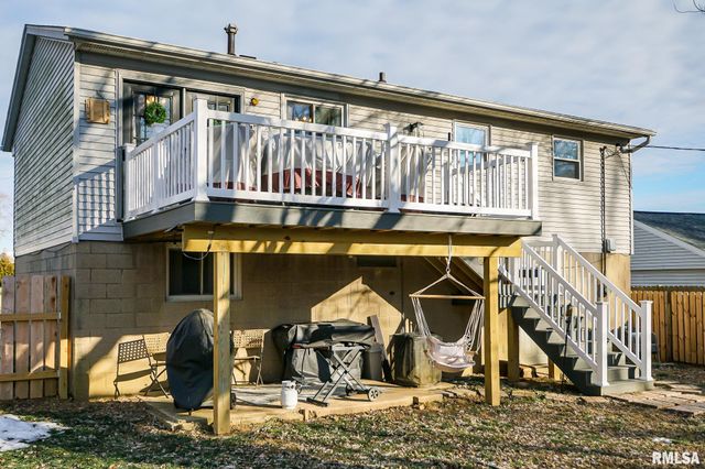 911 LAUDER Avenue, Bartonville, IL 61607