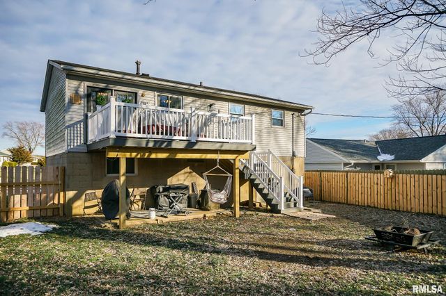 911 LAUDER Avenue, Bartonville, IL 61607