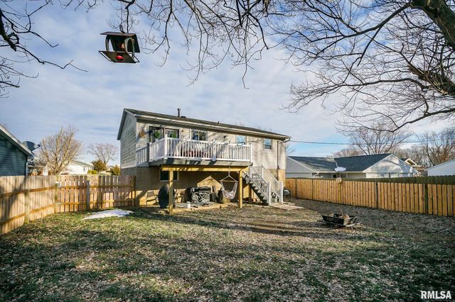 911 LAUDER Avenue, Bartonville, IL 61607