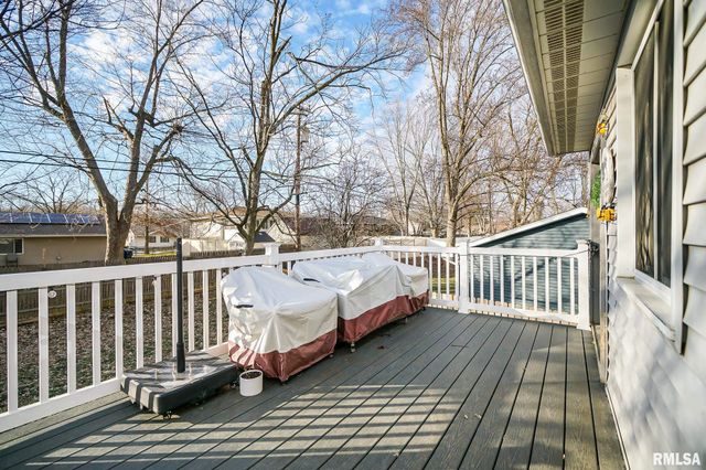 911 LAUDER Avenue, Bartonville, IL 61607