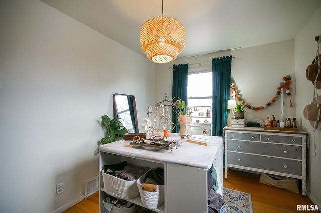 911 LAUDER Avenue, Bartonville, IL 61607