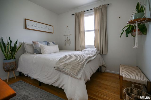 911 LAUDER Avenue, Bartonville, IL 61607