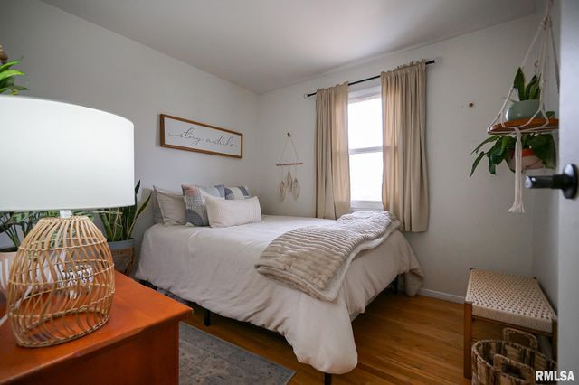 911 LAUDER Avenue, Bartonville, IL 61607