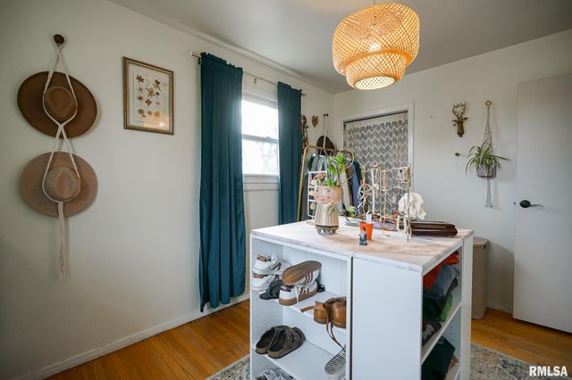 911 LAUDER Avenue, Bartonville, IL 61607