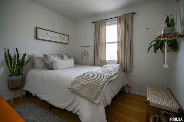 911 LAUDER Avenue, Bartonville, IL 61607