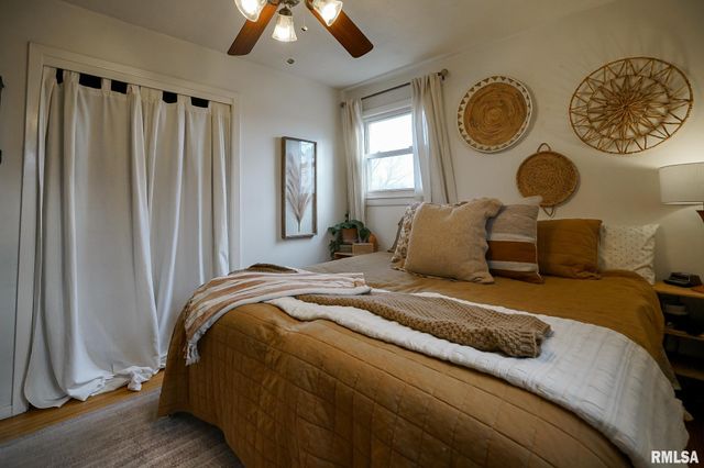 911 LAUDER Avenue, Bartonville, IL 61607