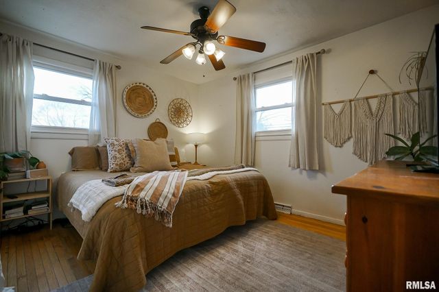 911 LAUDER Avenue, Bartonville, IL 61607