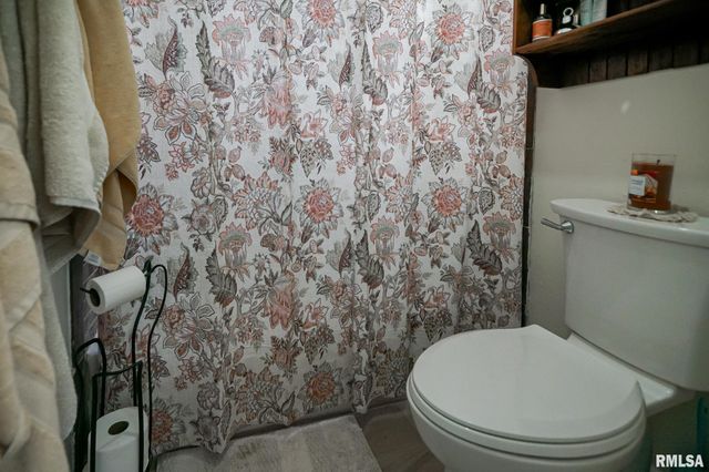 911 LAUDER Avenue, Bartonville, IL 61607