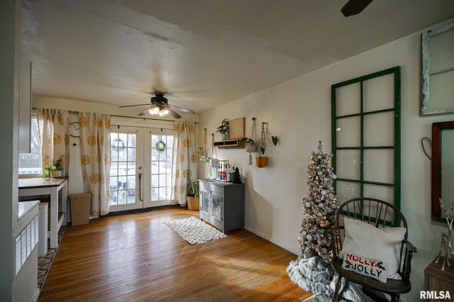 911 LAUDER Avenue, Bartonville, IL 61607