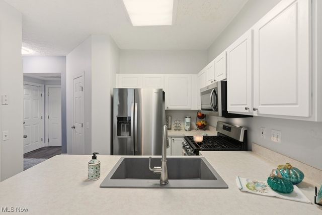 104 Falls River Drive, Munroe Falls, OH 44262