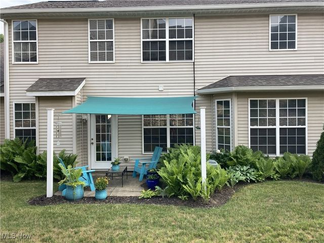 104 Falls River Drive, Munroe Falls, OH 44262