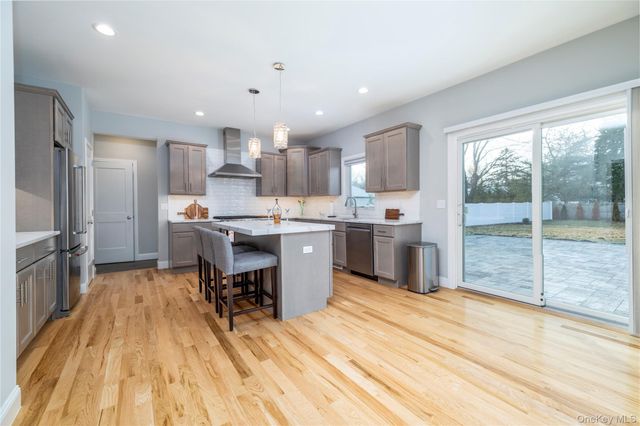 9 Shaw Lane, East Moriches, NY 11940