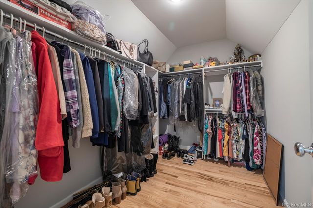 9 Shaw Lane, East Moriches, NY 11940