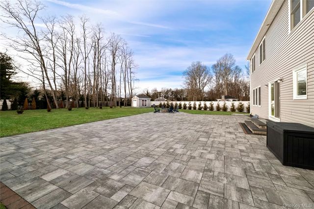 9 Shaw Lane, East Moriches, NY 11940