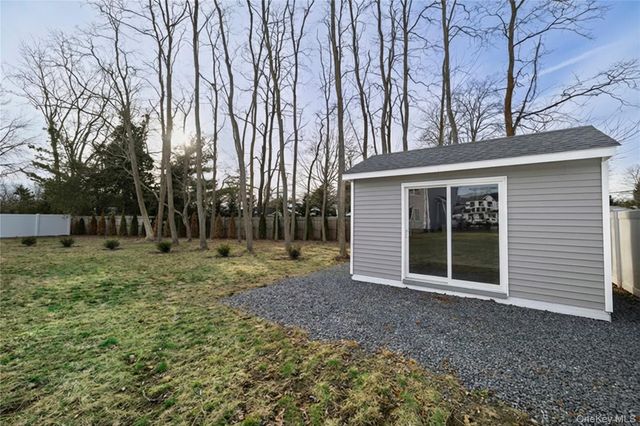 9 Shaw Lane, East Moriches, NY 11940