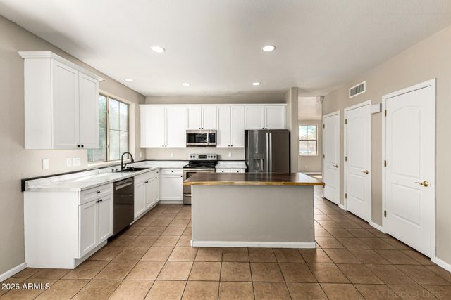 13669 W CYPRESS Street, Goodyear, AZ 85395