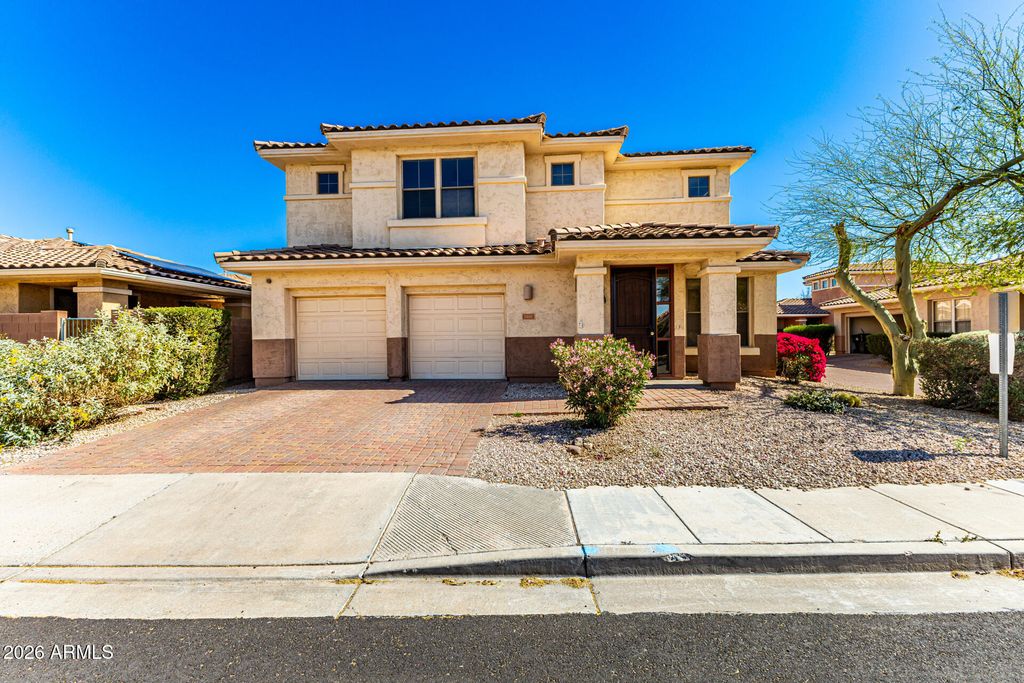 13669 W CYPRESS Street, Goodyear, AZ 85395