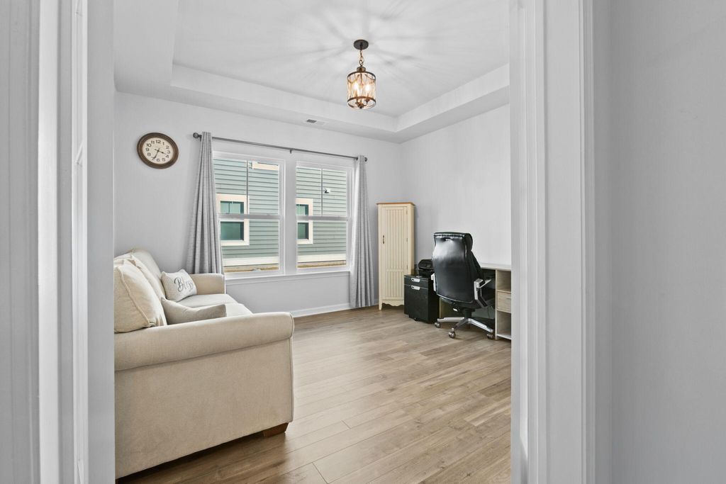 Image 21 of property listing at 148 Haverhill Street, Summerville, SC 29486