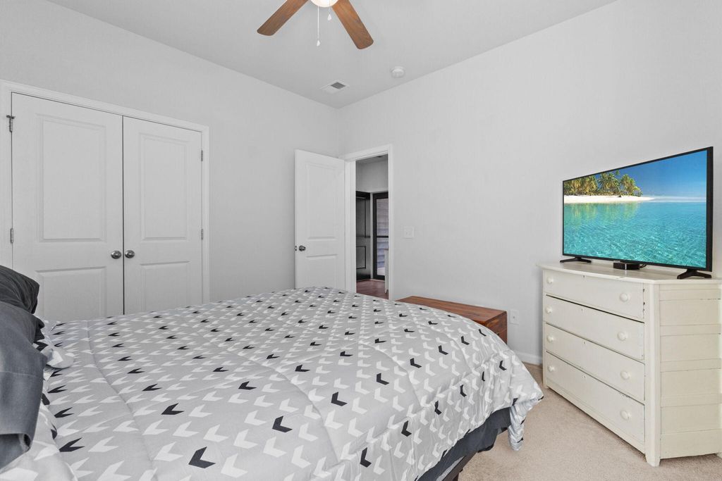 Image 27 of property listing at 148 Haverhill Street, Summerville, SC 29486